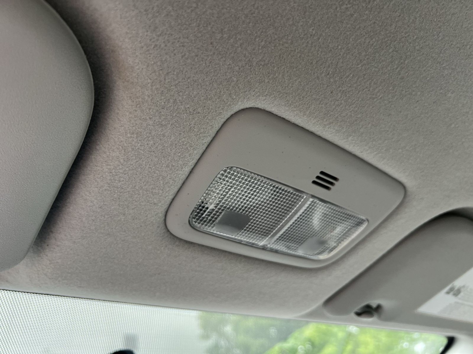 Used 2013 Toyota Corolla LE FWD image 30