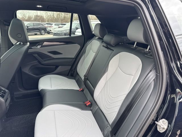 New 2026 Volkswagen Tiguan SE R-Line image 45