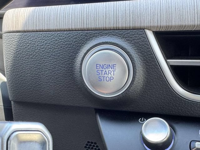 Used 2025 Hyundai Sonata SEL FWD image 40