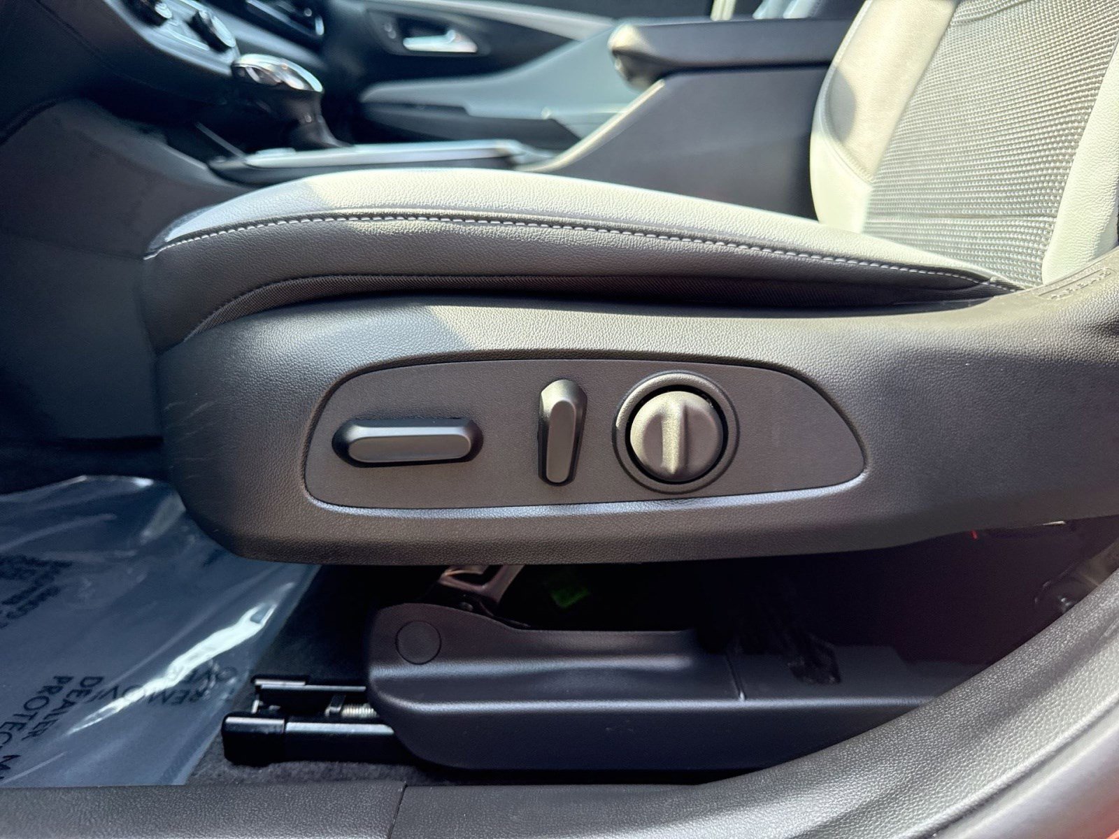 Used 2024 Buick Envista Preferred w/ Convenience I Package image 14