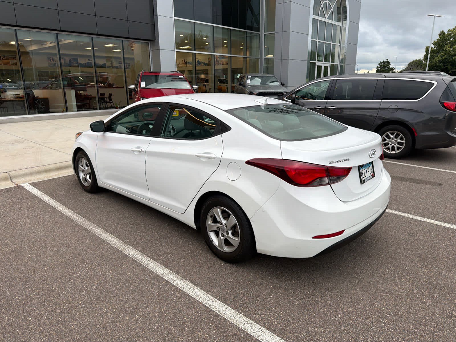 Used 2015 Hyundai Elantra SE FWD image 5