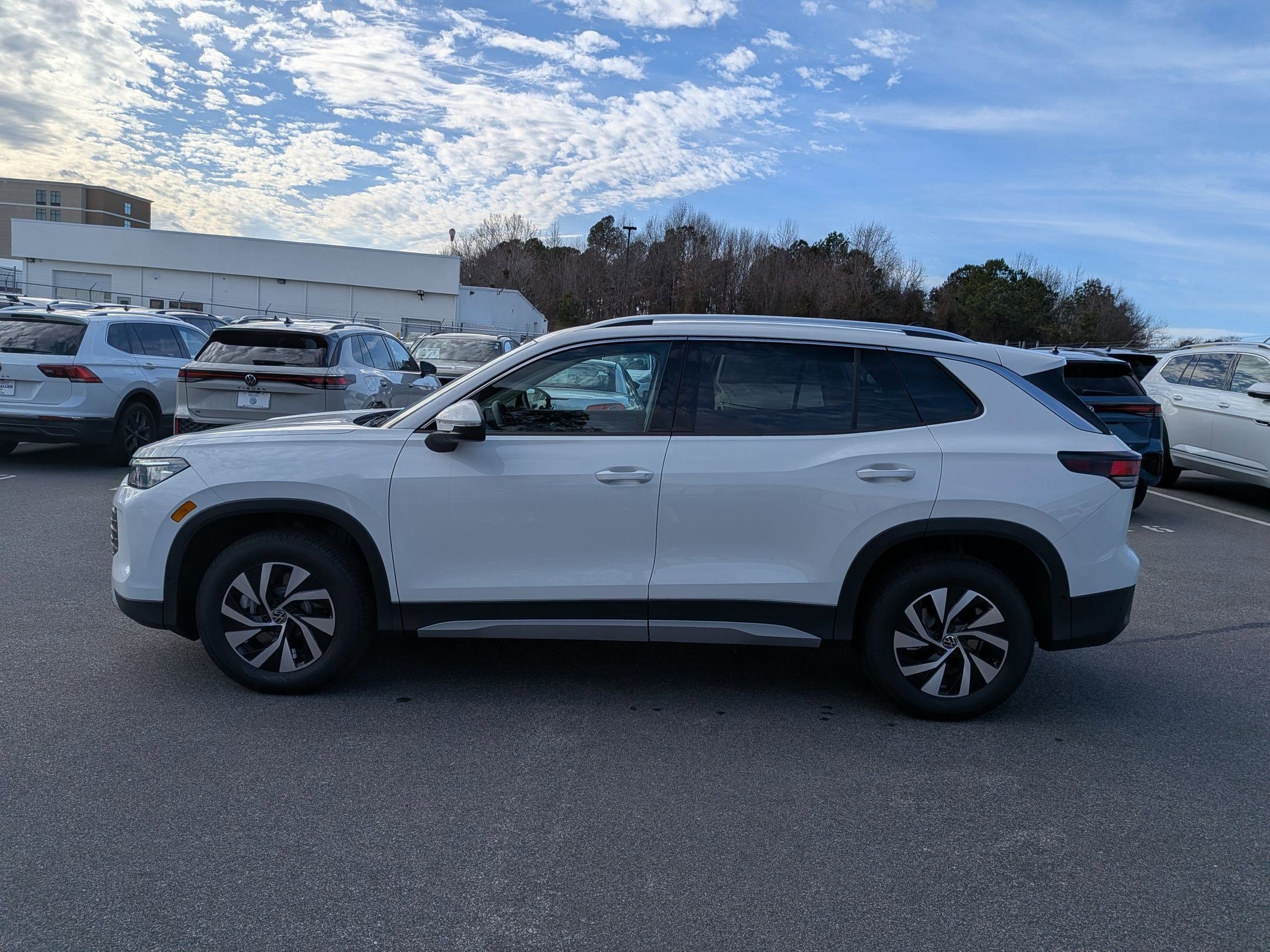 New 2026 Volkswagen Tiguan S AWD/4WD image 6