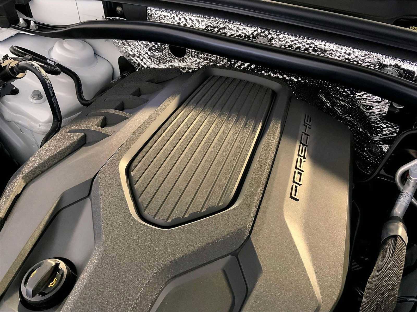 New 2026 Porsche Macan AWD/4WD image 22