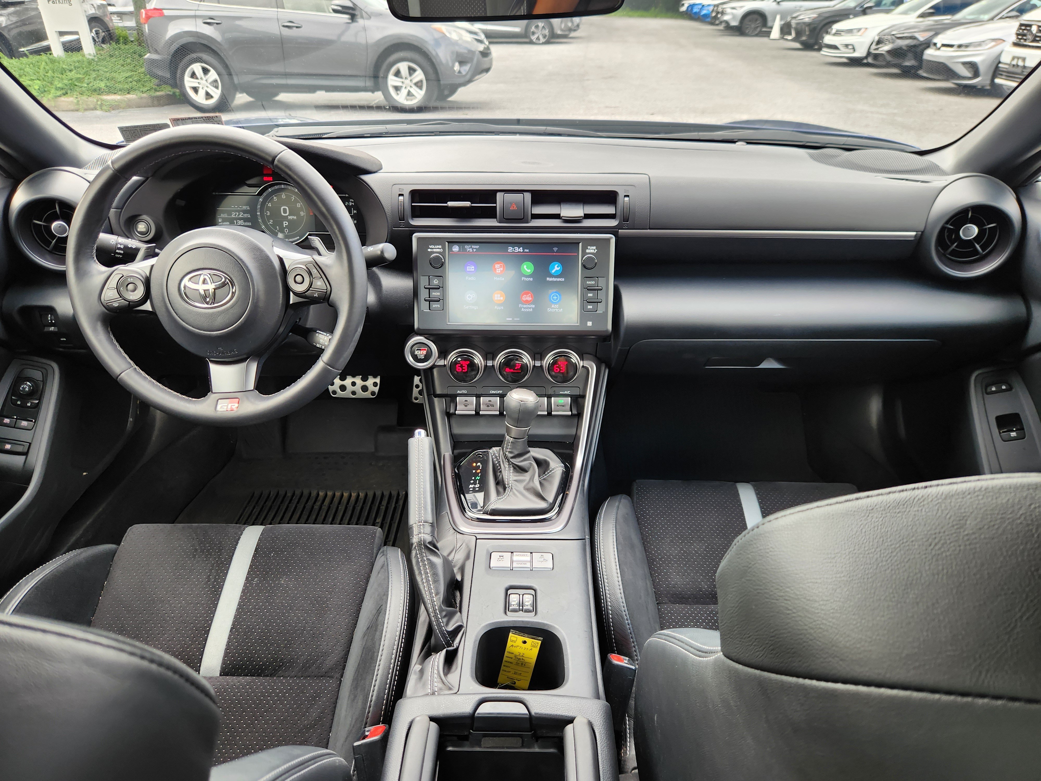 Used 2022 Toyota GR86 Premium RWD image 8