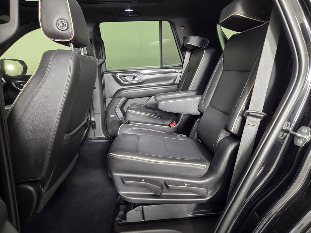 Used 2021 GMC Yukon SLT w/ SLT Premium Package image 26