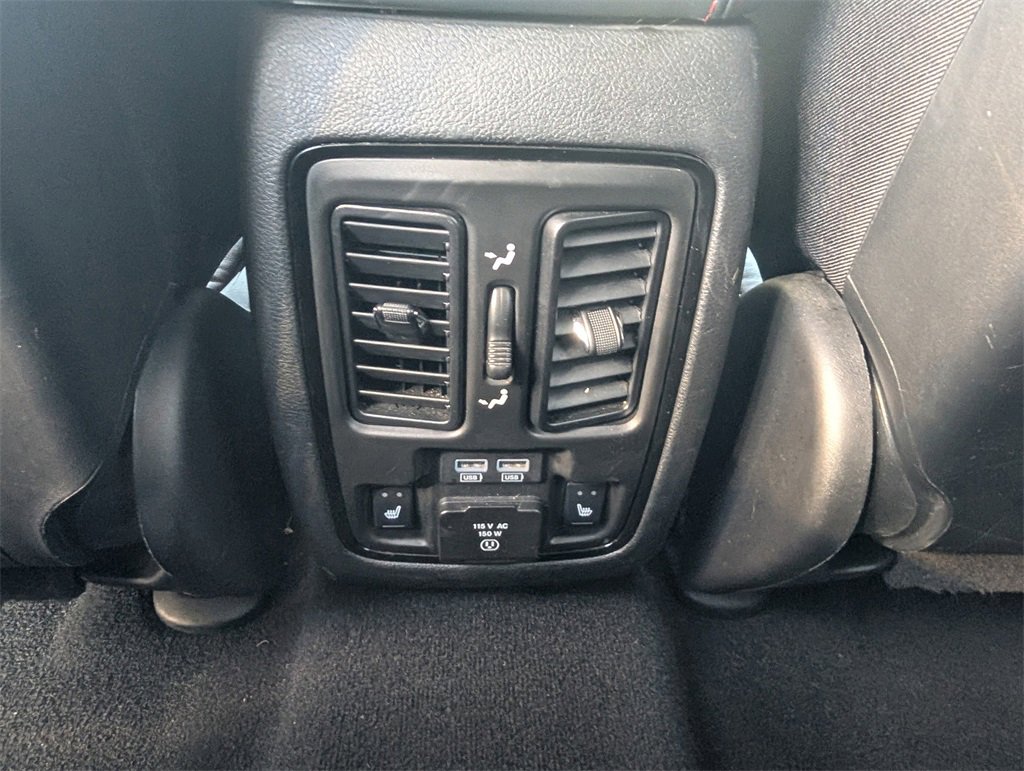 Used 2024 Dodge Durango GT image 27