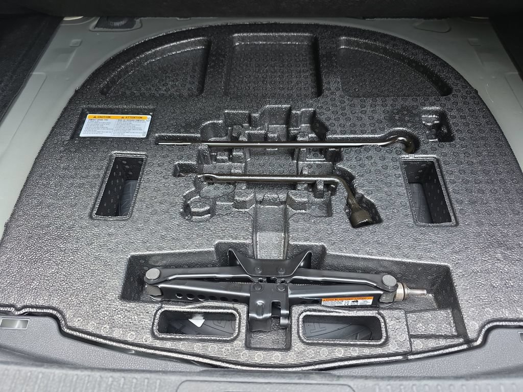 Used 2026 Toyota Camry LE FWD image 35