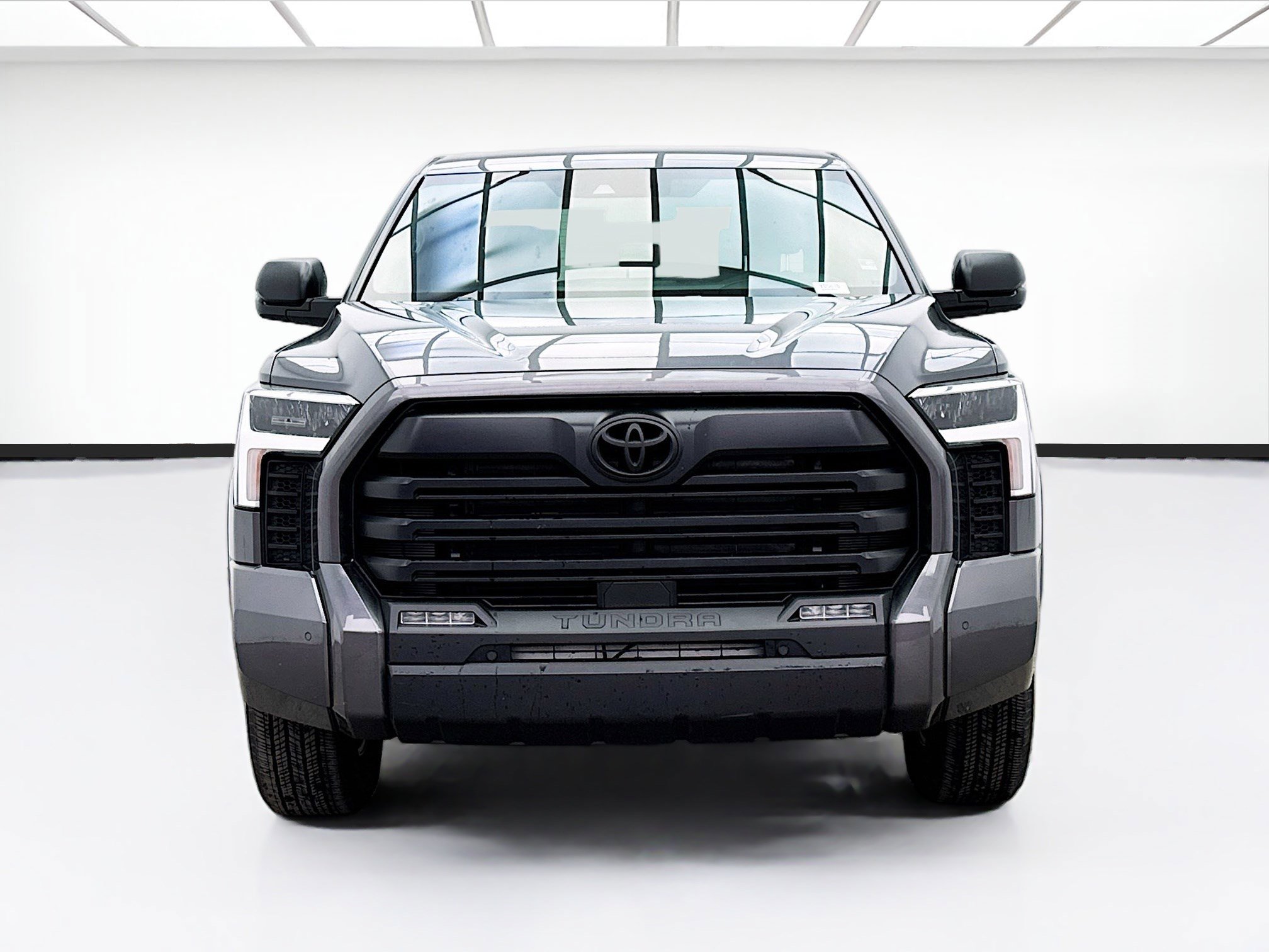 Used 2025 Toyota Tundra SR5 w/ SR5 Convenience Package image 2