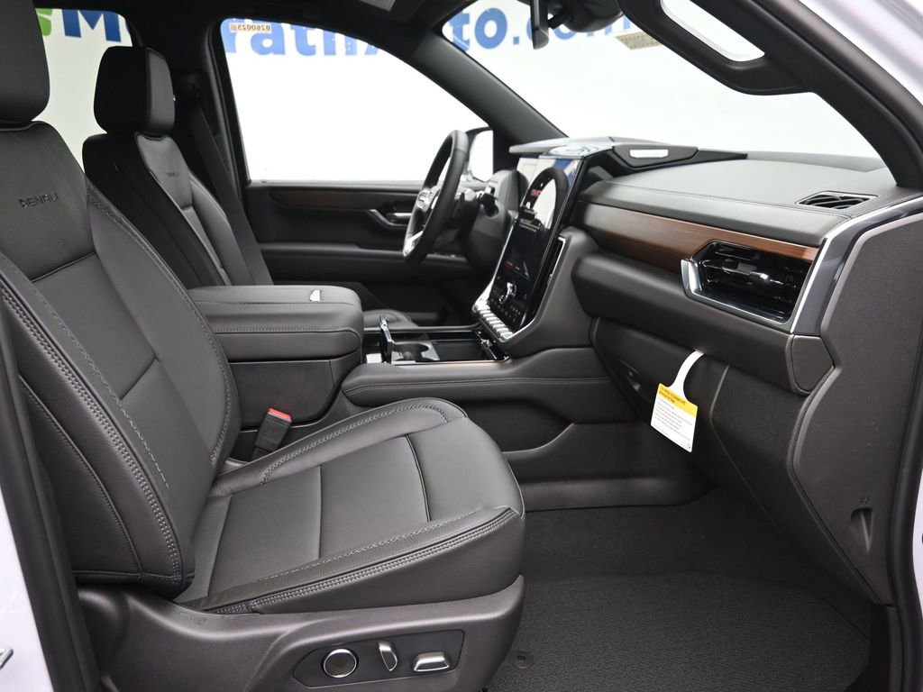 New 2026 GMC Yukon Denali AWD/4WD image 7