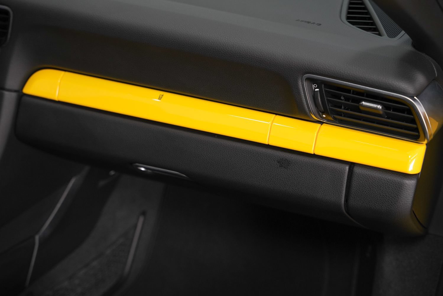 Used 2019 Porsche 911 Speedster RWD image 36