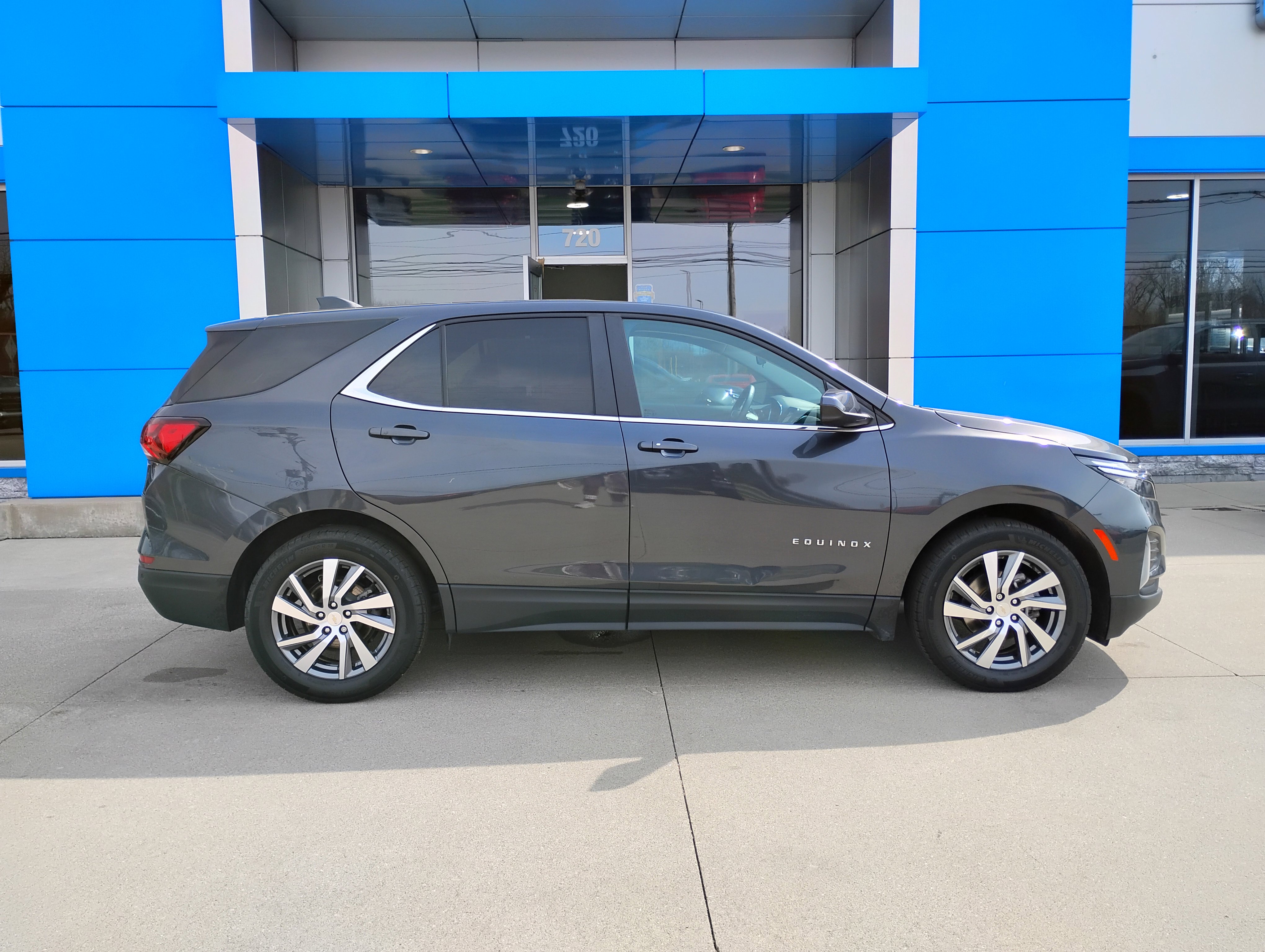 Used 2023 Chevrolet Equinox LT image 34