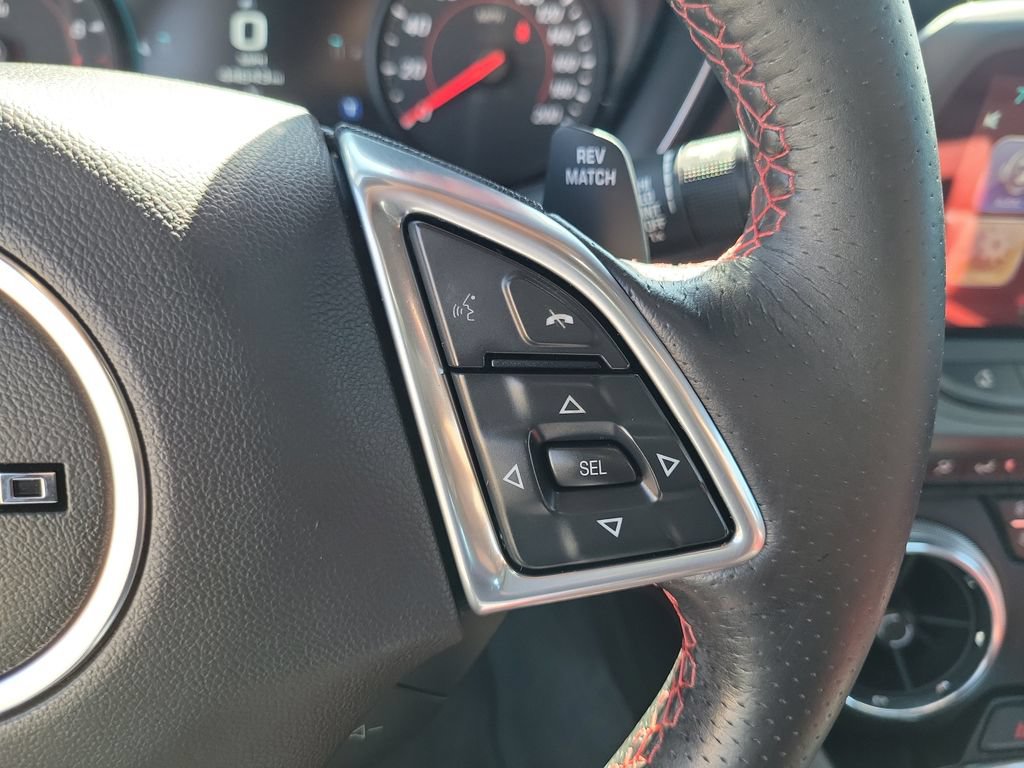 Used 2016 Chevrolet Camaro SS RWD image 6