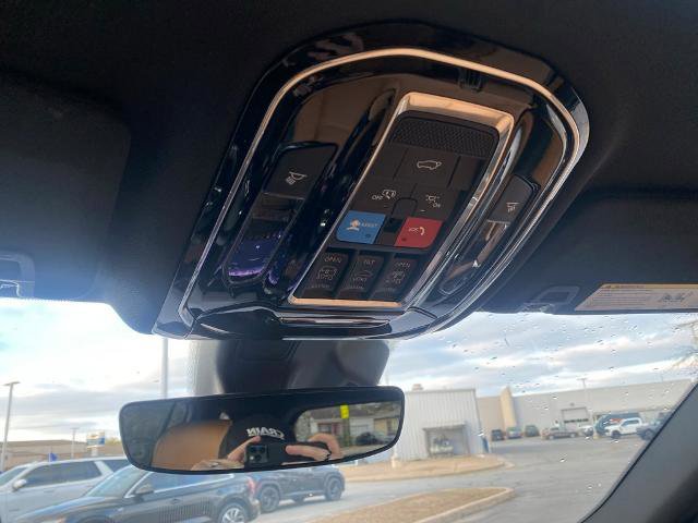 Used 2024 Jeep Grand Cherokee Summit image 24