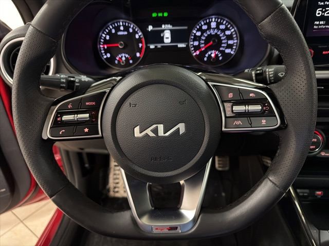 Used 2024 Kia Forte GT-Line w/ GT-Line Premium Package image 13