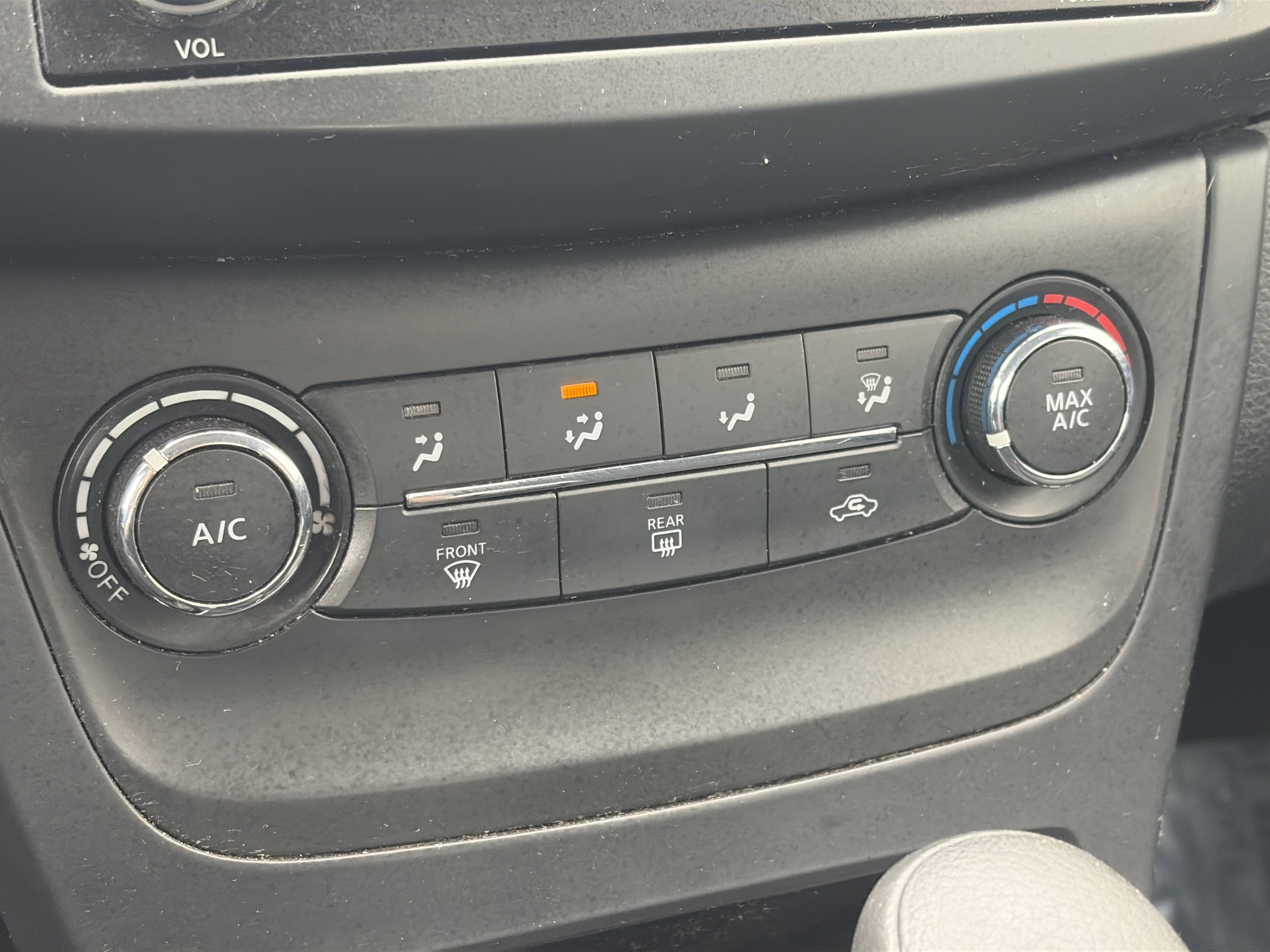 Used 2016 Nissan Sentra S FWD image 21