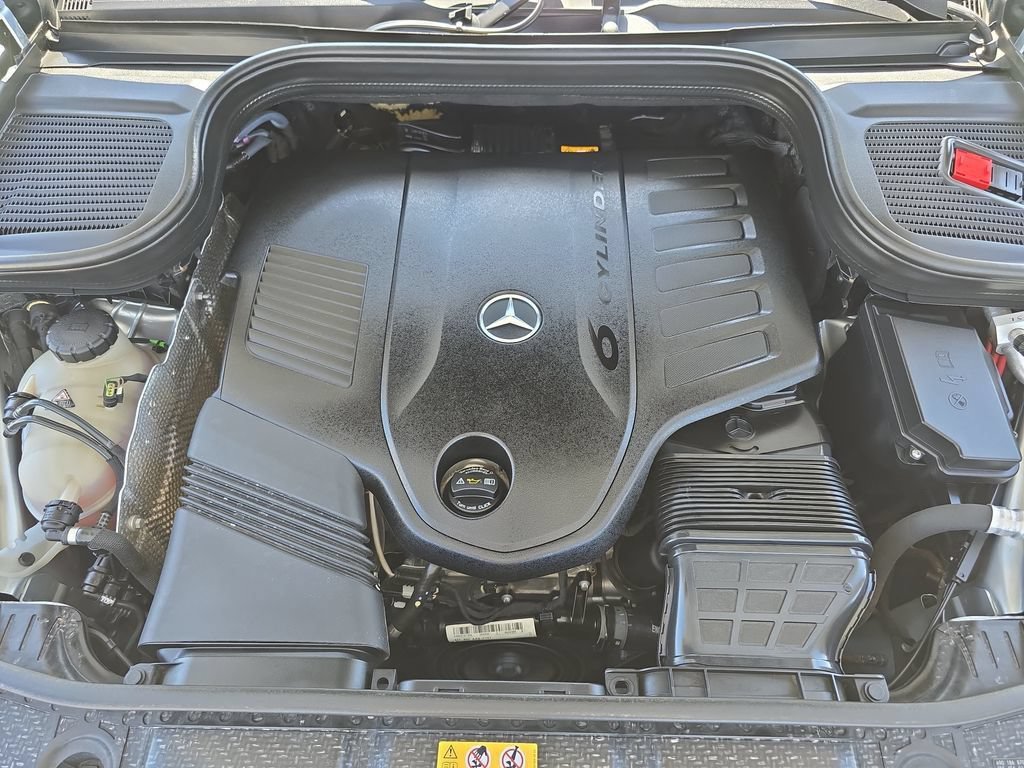 Used 2022 Mercedes-Benz GLS 450 4MATIC image 36