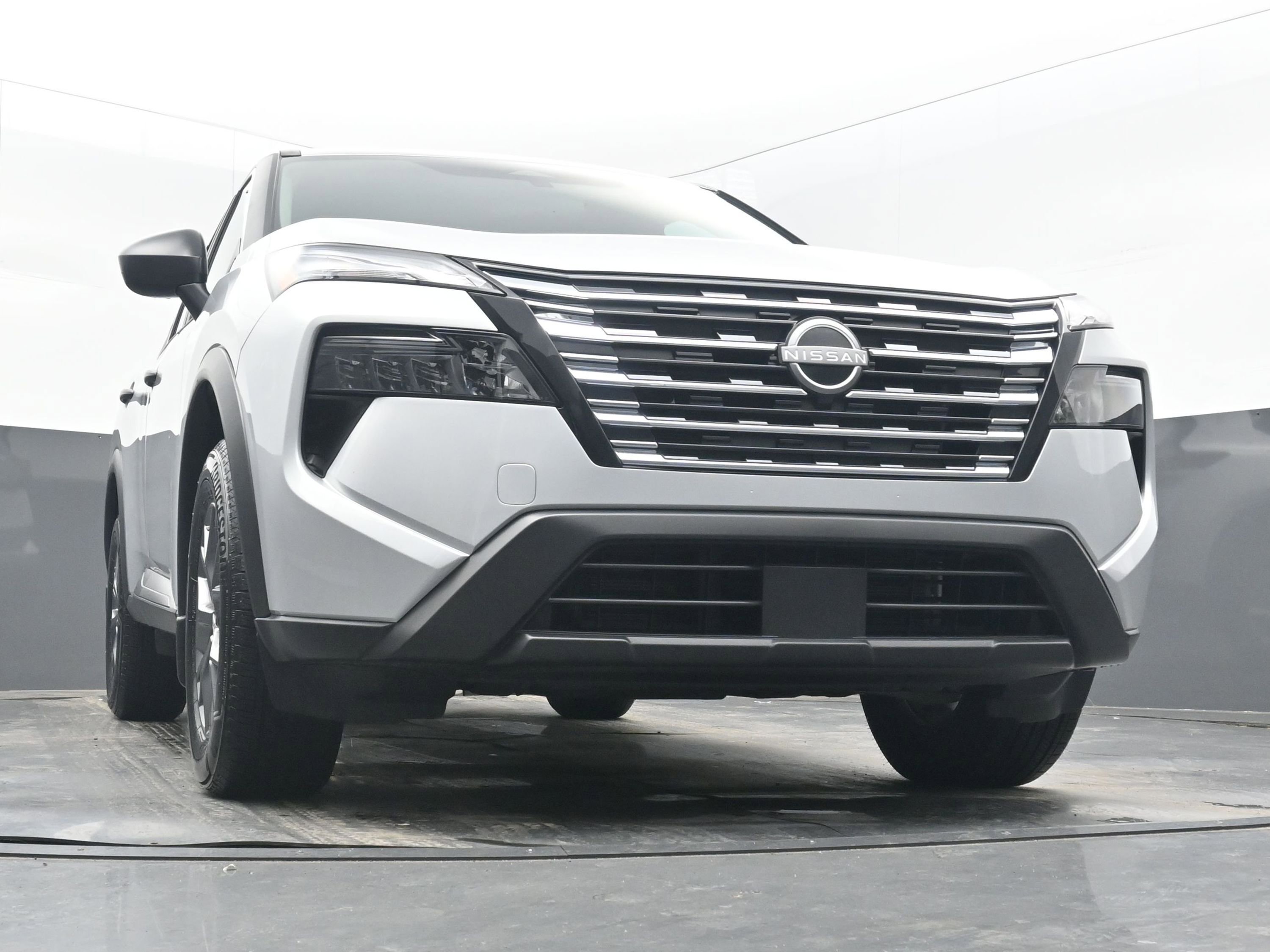 Certified 2025 Nissan Rogue S image 23