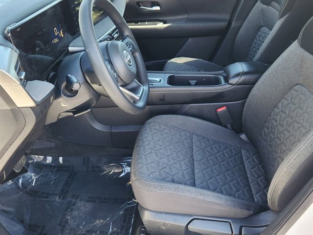 Certified 2025 Nissan Kicks SV AWD/4WD image 7