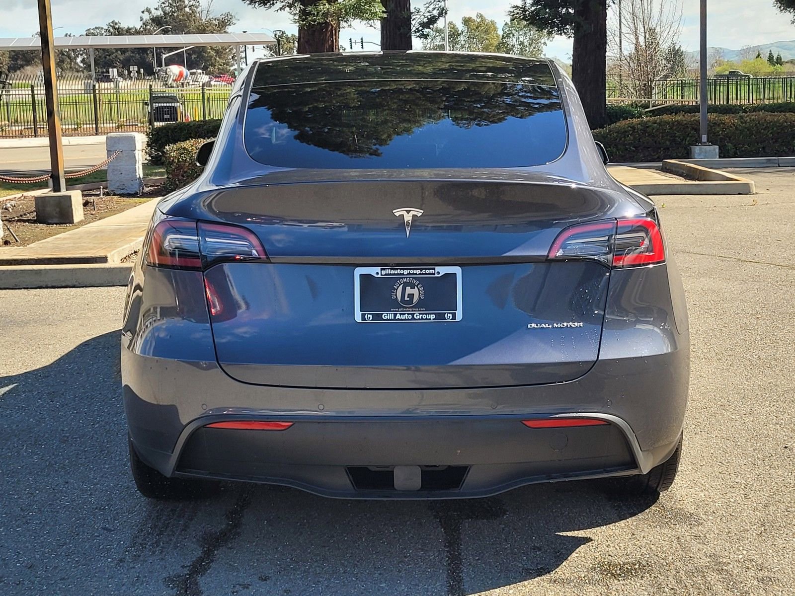 Used 2022 Tesla Model Y Long Range image 5