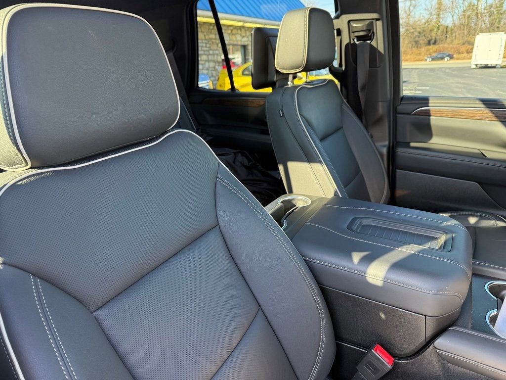 Used 2023 Chevrolet Tahoe Premier image 8