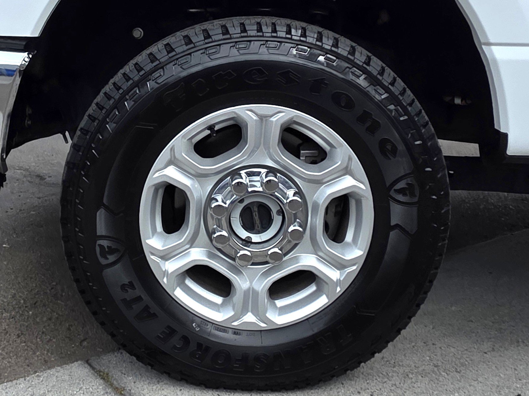 Used 2025 Ford F250 XLT w/ 360-Degree Camera Package image 9