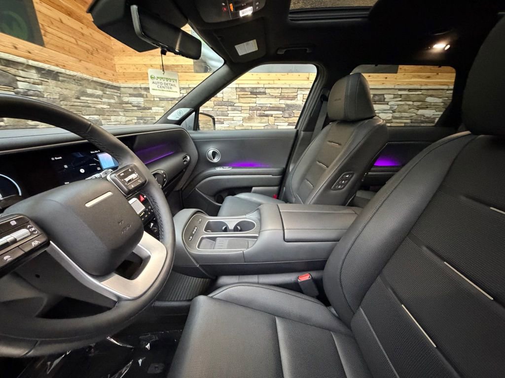 Used 2026 Hyundai Palisade Calligraphy image 11
