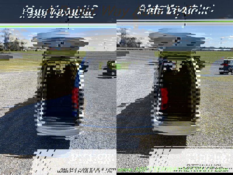 Used 2012 Dodge Grand Caravan American Value Package image 8