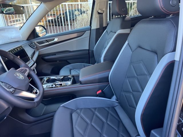 New 2026 Volkswagen Atlas Peak Edition AWD/4WD image 8