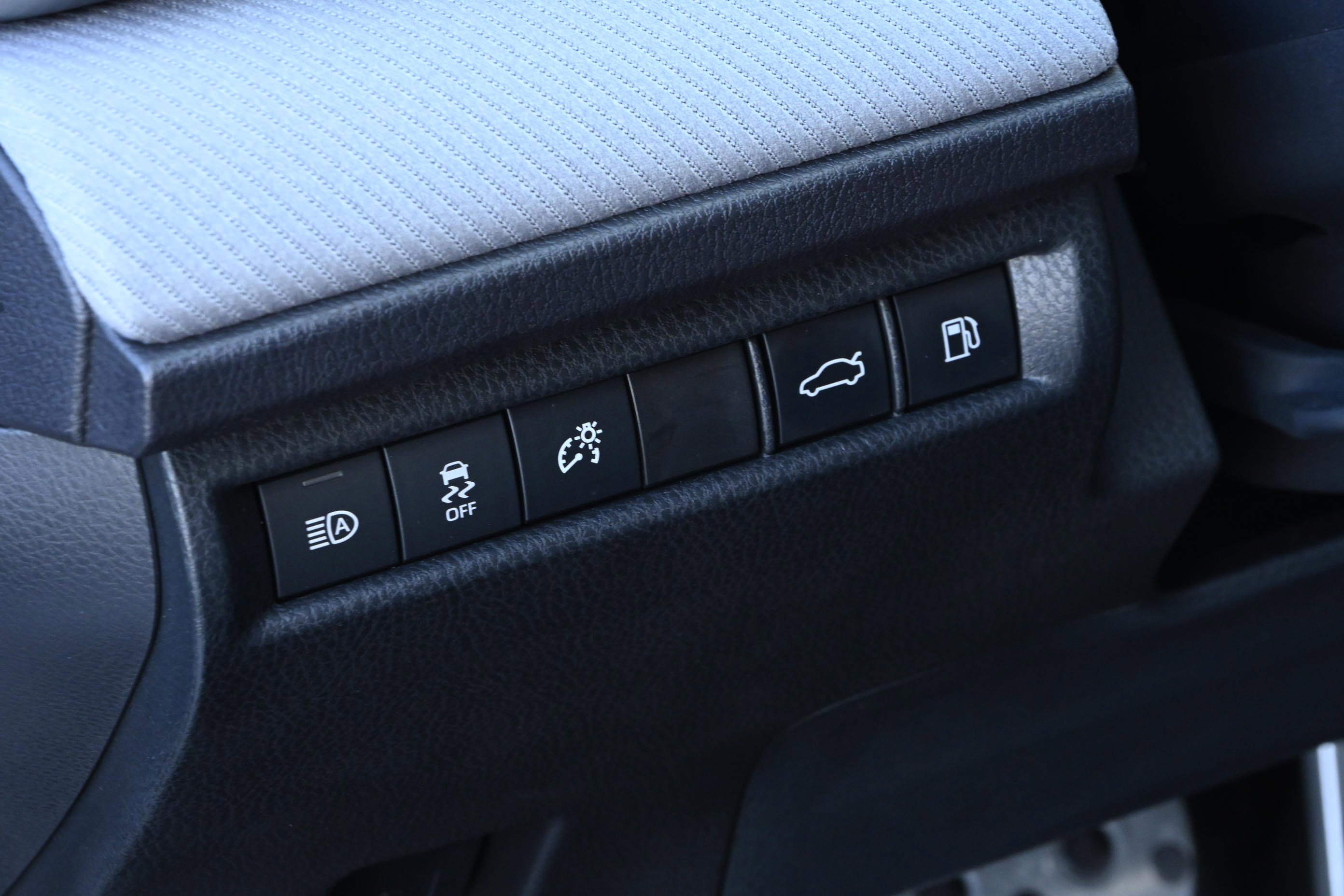 Used 2025 Toyota Camry SE image 25