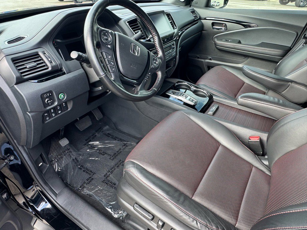 Used 2022 Honda Ridgeline Black Edition image 16
