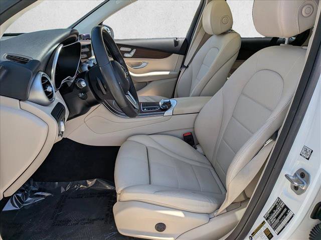 Used 2022 Mercedes-Benz GLC 300 4MATIC image 17