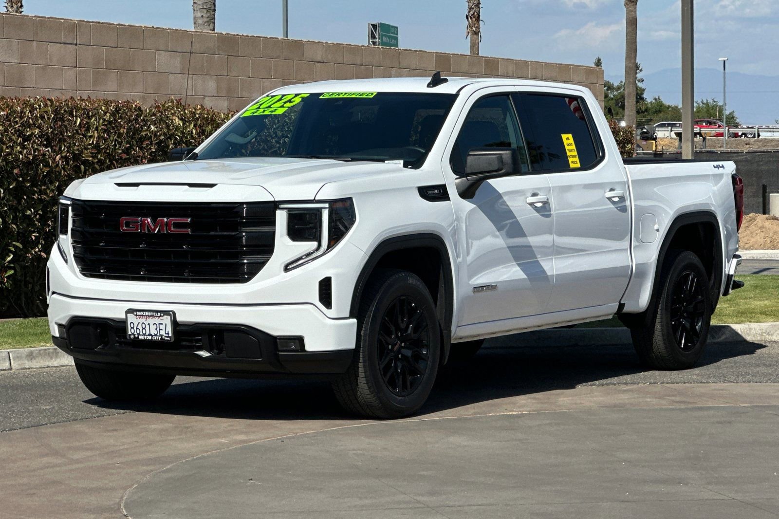 Certified 2025 GMC Sierra 1500 Elevation AWD/4WD image 8