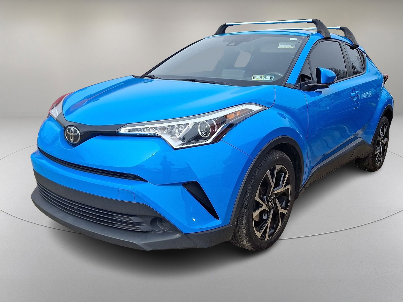 Used 2019 Toyota C-HR XLE image 5