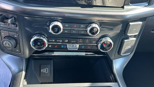 New 2026 Ford F150 Lariat w/ Equipment Group 501A Mid AWD/4WD image 24