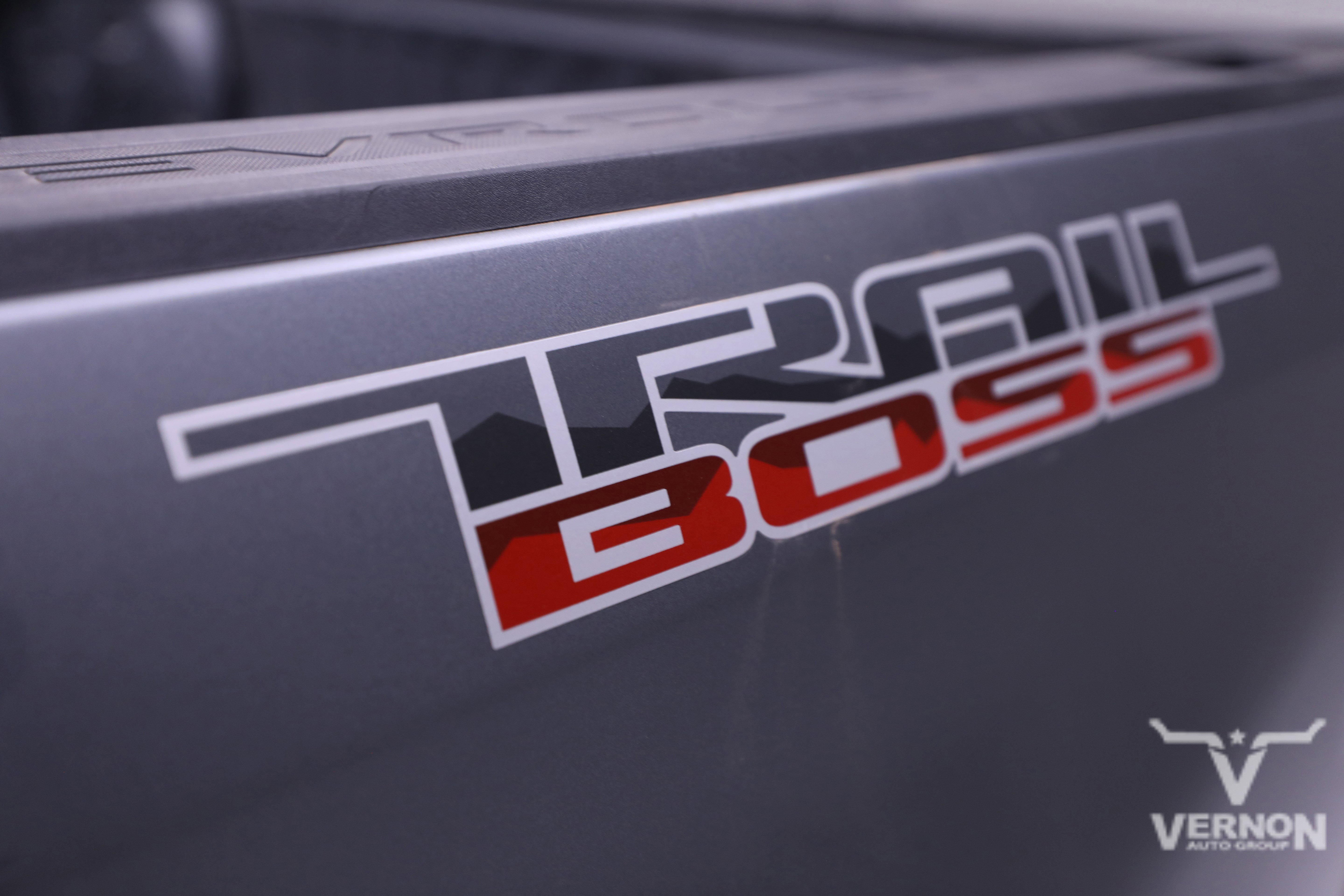 Used 2022 Chevrolet Silverado 1500 Custom Trail Boss w/ LPO, Dark Essentials Package image 34