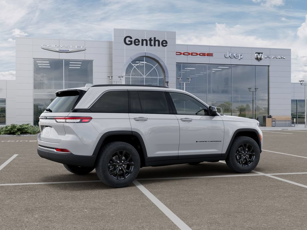 New 2026 Jeep Grand Cherokee Altitude AWD/4WD image 4