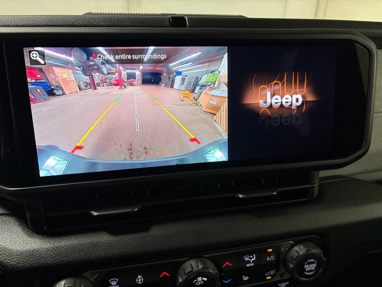 New 2026 Jeep Gladiator Sport AWD/4WD image 21