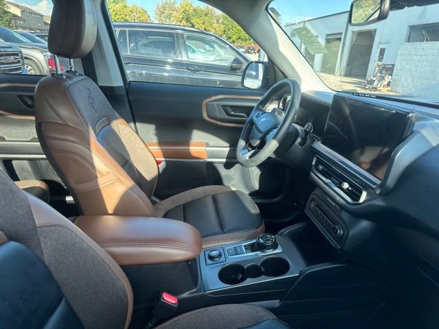 Used 2025 Ford Bronco Sport Outer Banks w/ Outer Banks Tech Package+ AWD/4WD image 14
