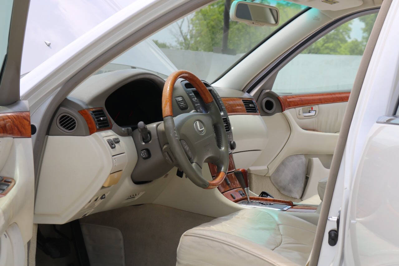Used 2001 Lexus LS 430 RWD image 88