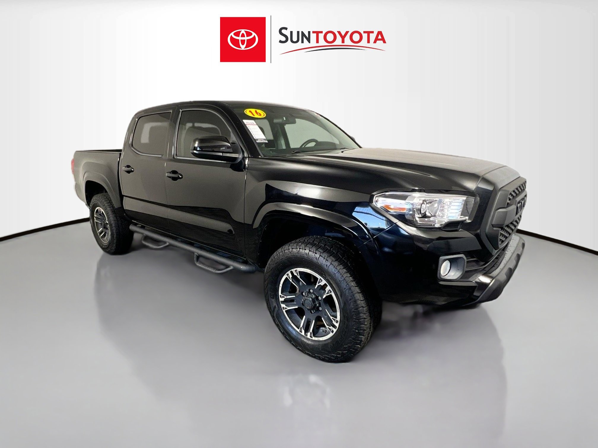 Used 2016 Toyota Tacoma SR5 w/ Towing Package video 1