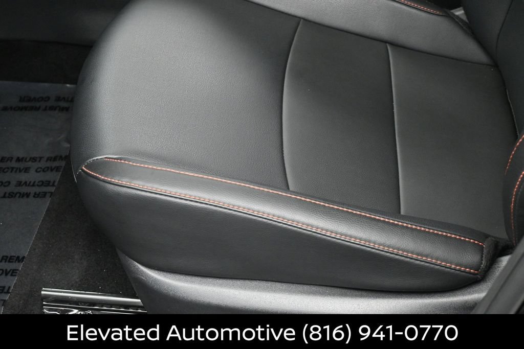 Certified 2025 Nissan Sentra SR w/ SR Premium Package FWD image 15