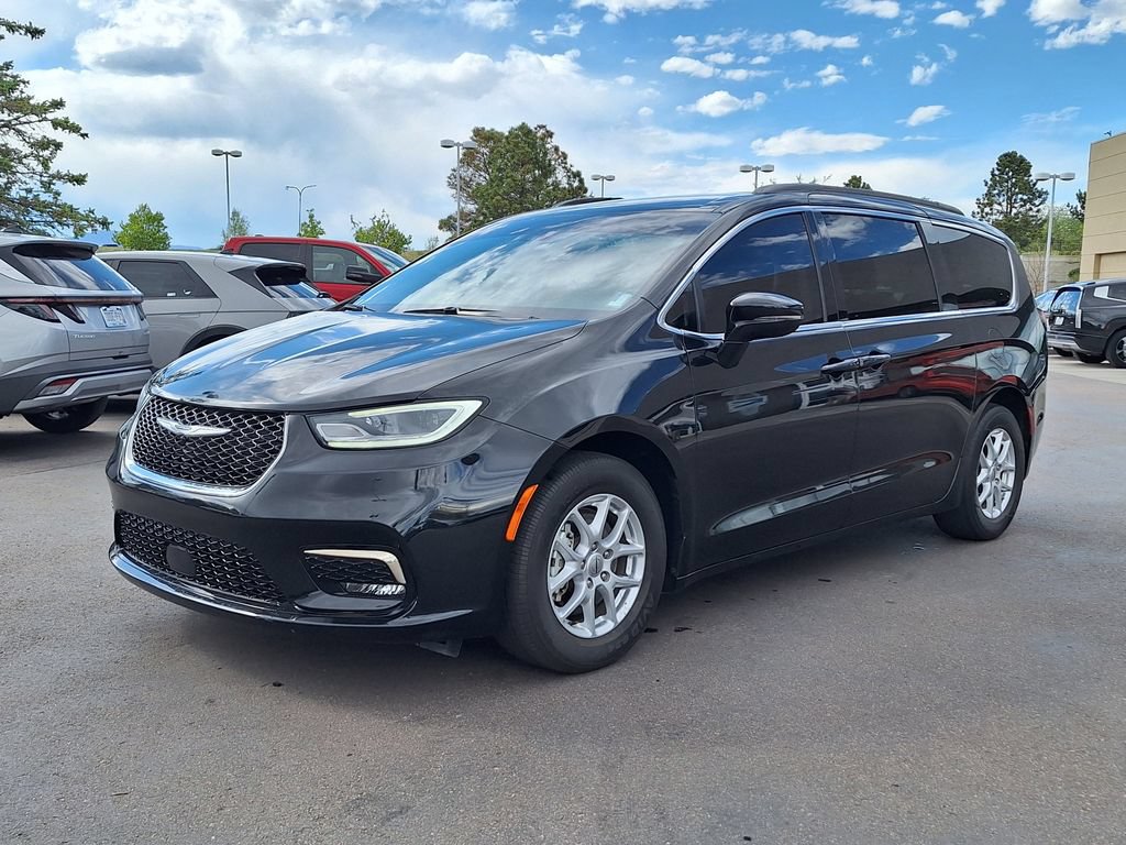 Used 2022 Chrysler Pacifica Touring-L FWD image 7