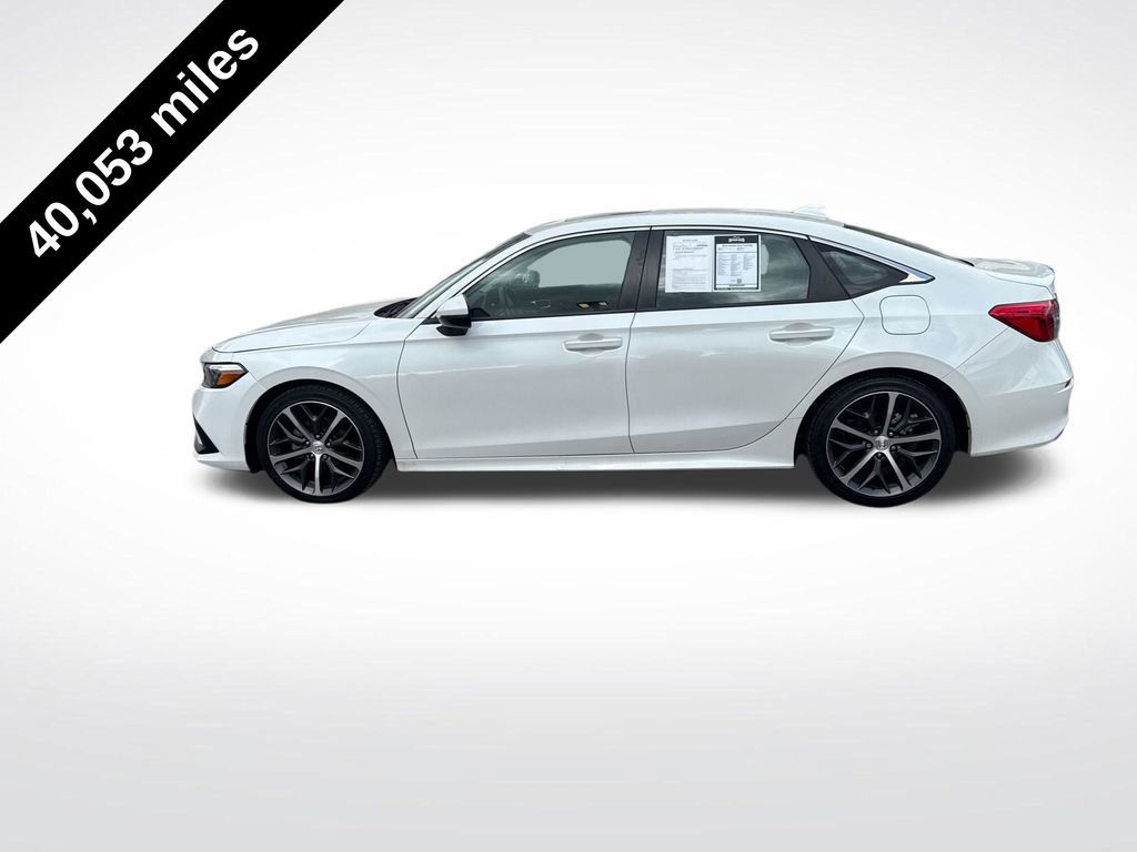 Used 2023 Honda Civic Touring image 2