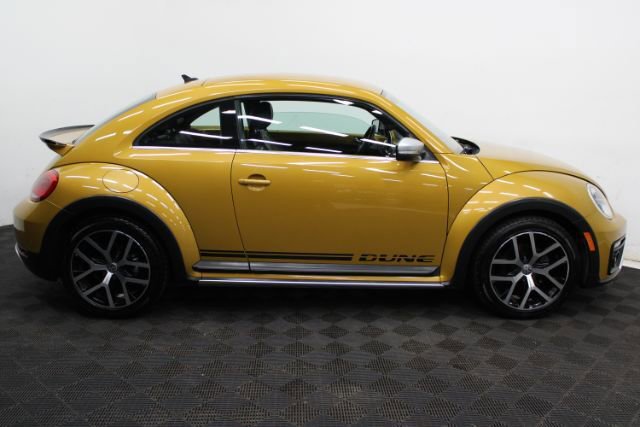 Used 2016 Volkswagen Beetle 1.8T Dune FWD image 4
