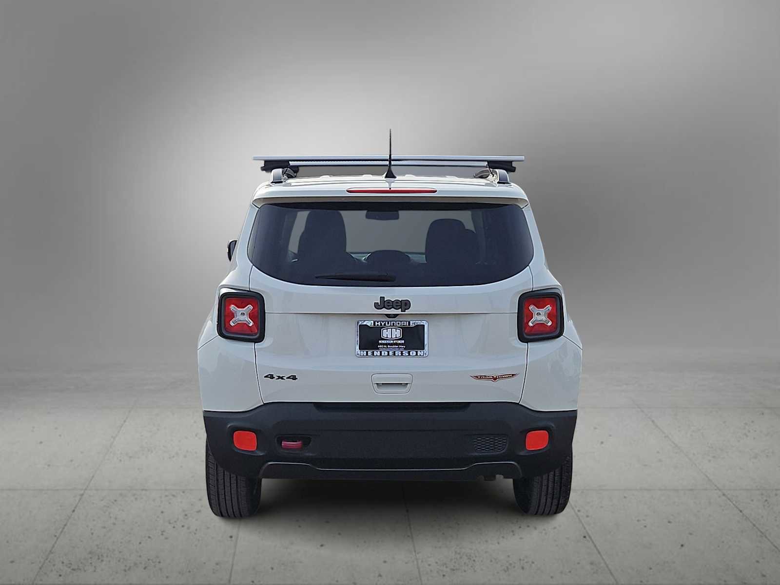 Used 2018 Jeep Renegade Trailhawk w/ Cold Weather Group II image 7