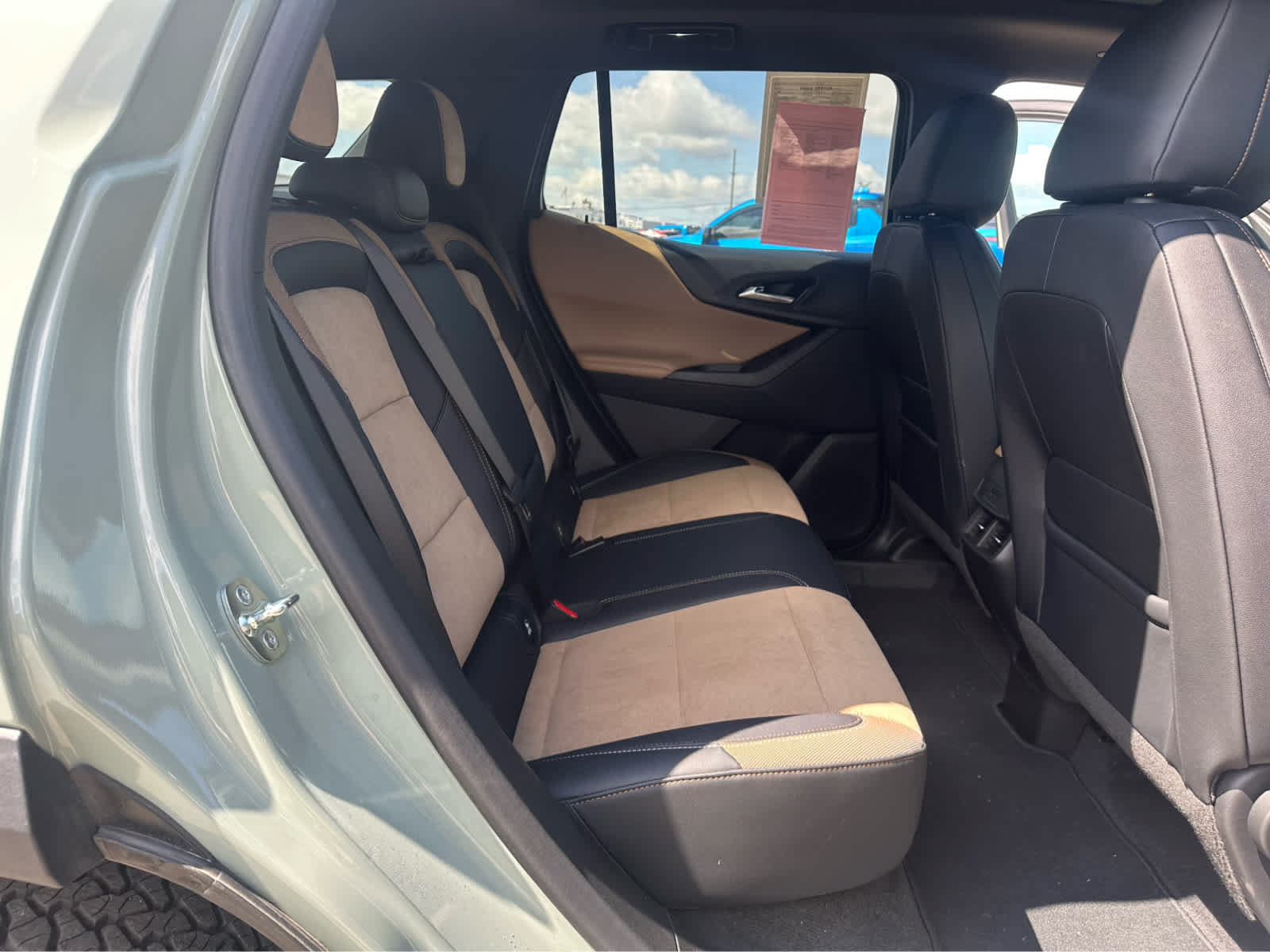 Used 2025 Chevrolet Equinox ACTIV AWD/4WD image 20