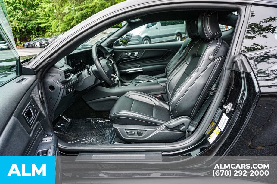Used 2025 Ford Mustang Premium RWD image 18