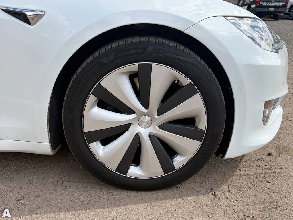 Used 2020 Tesla Model S Long Range Plus AWD/4WD image 7