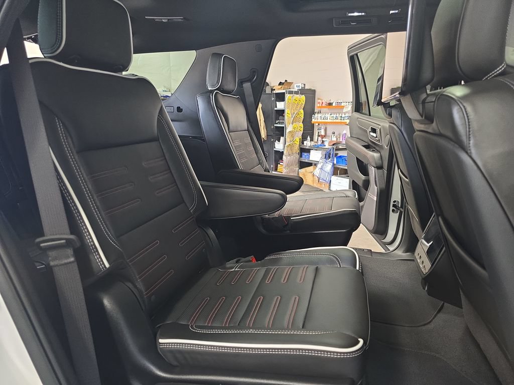 Certified 2026 GMC Yukon AT4 Ultimate AWD/4WD image 11