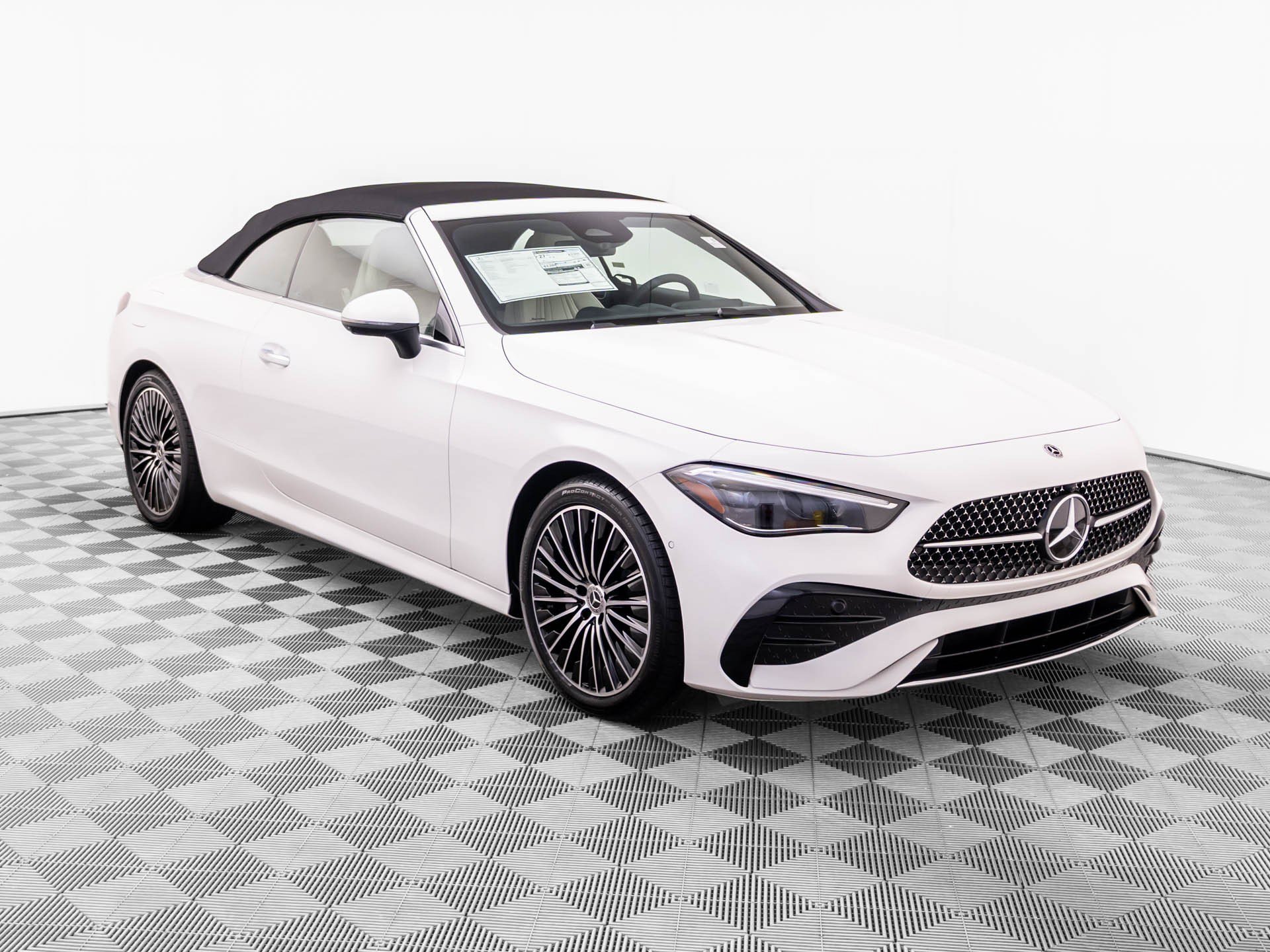 New 2027 Mercedes-Benz CLE 300 4MATIC Cabriolet image 7
